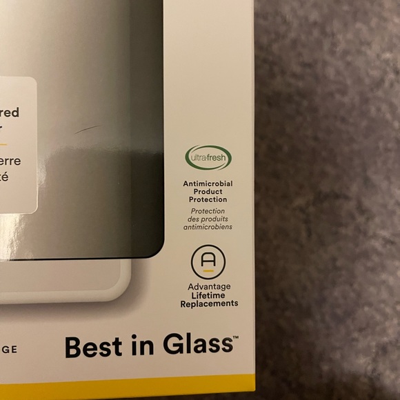 11ProMax Screen Protector - Picture 5 of 6